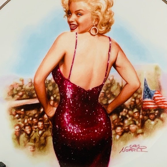 Limited Edition Marilyn Monroe Collector Plate - Picture 2 of 9